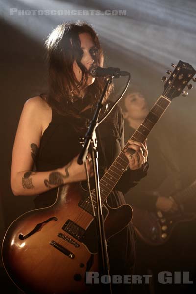 CHELSEA WOLFE - 2015-11-18 - PARIS - La Maroquinerie - 